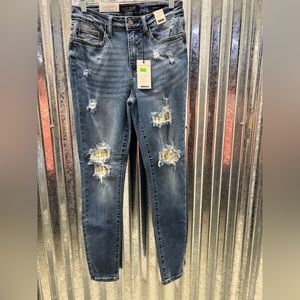 Judy Blue - lemon patch skinny jeans Brand New Size 3/26